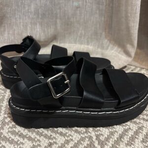 Black Madden Girl Daze Platform Sandals 🐼